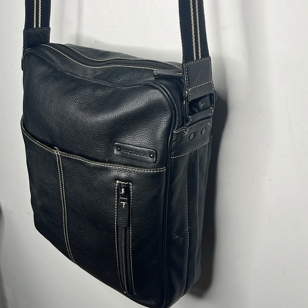 StorkSak Diaper Bag Unisex Style Jamie Black Pebbled Leather EUC